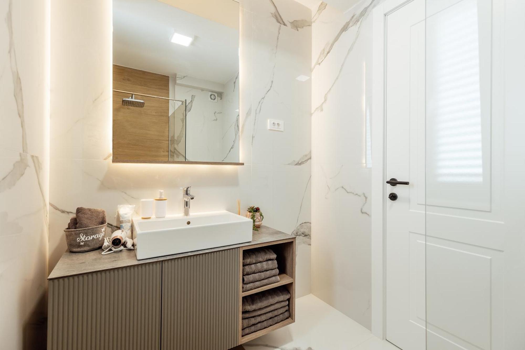 Savina Beachfront Oasis Herceg Novi Eksteriør billede