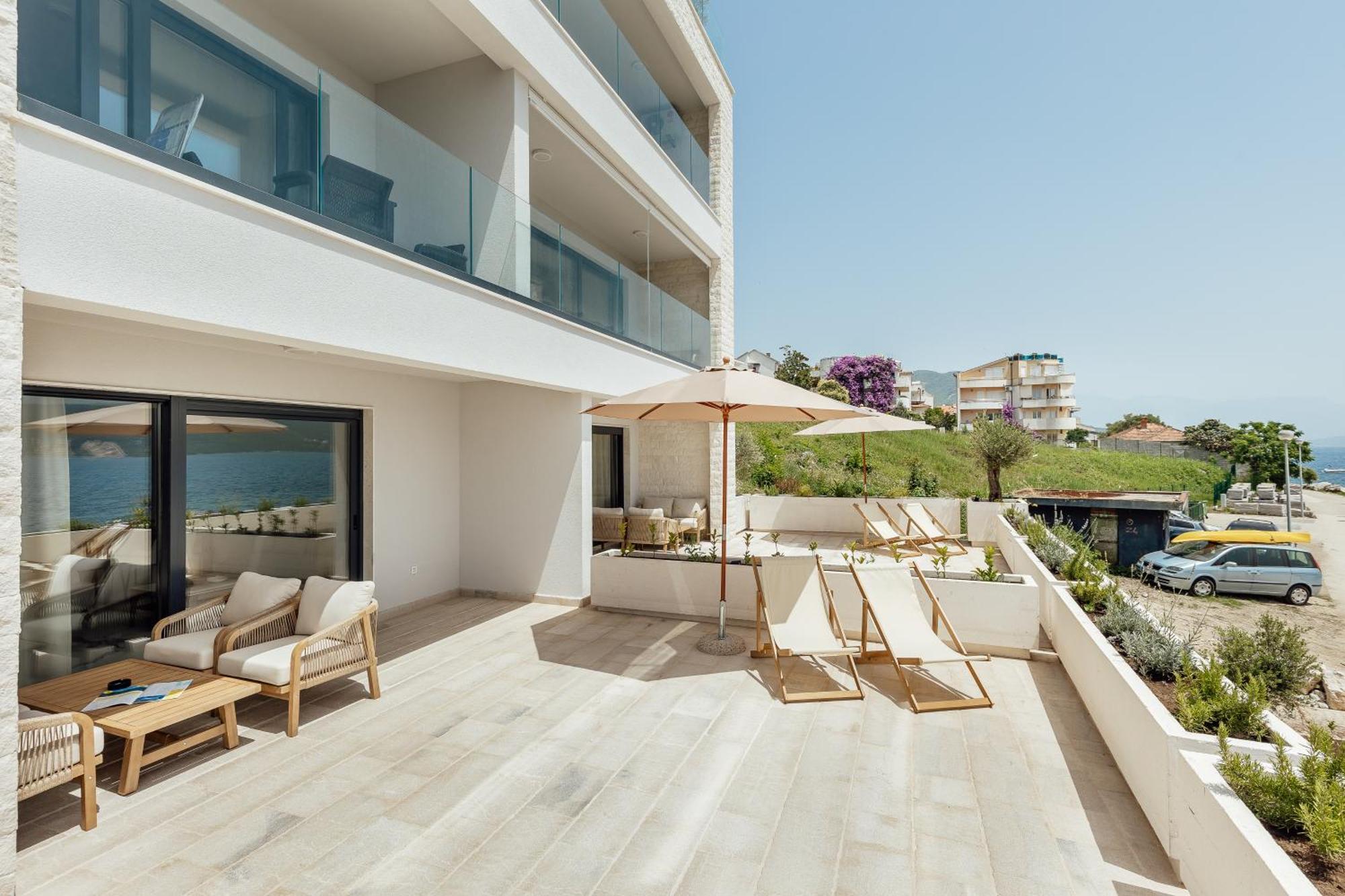 Savina Beachfront Oasis Herceg Novi Eksteriør billede