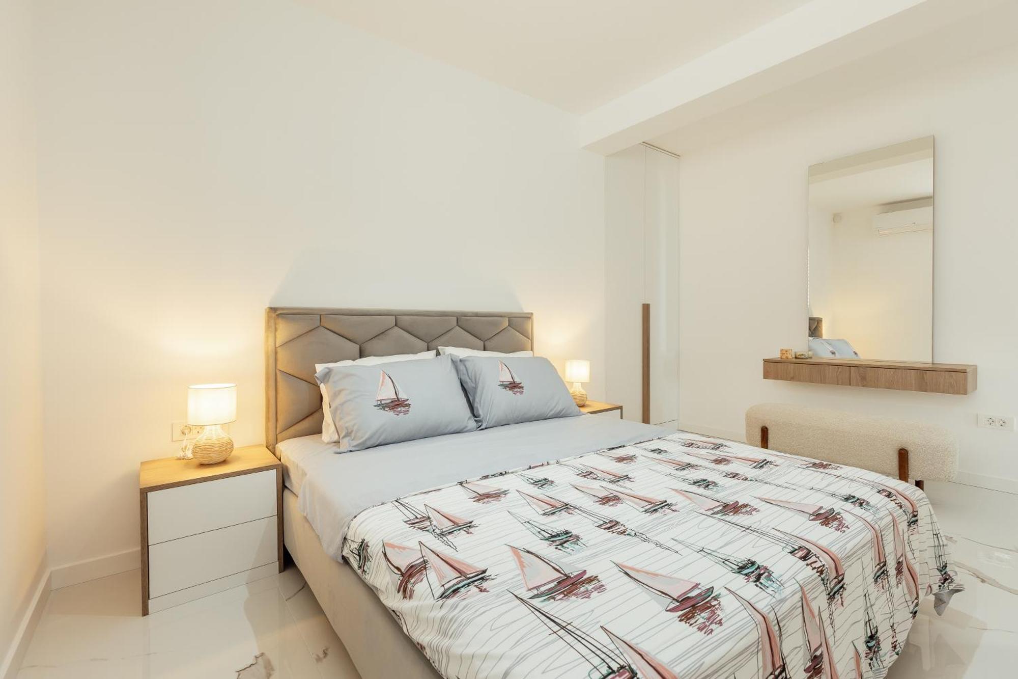Savina Beachfront Oasis Herceg Novi Eksteriør billede